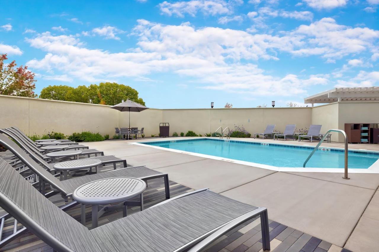 Towneplace Suites By Marriott Sacramento Elk Grove Bagian luar foto